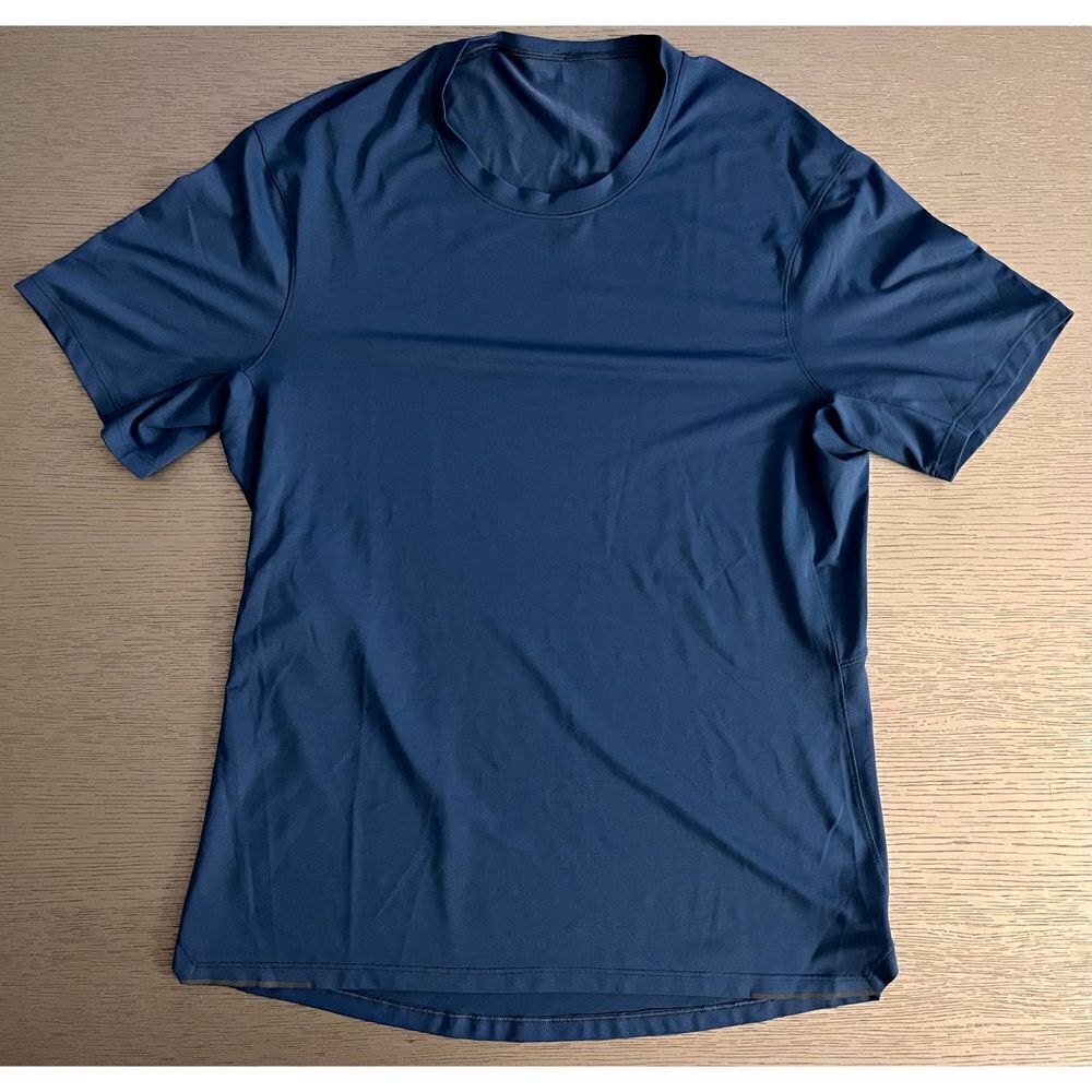 Lululemon Men's Small Blue Short Sleeve Stretch Crew Neck Running Training Shirt